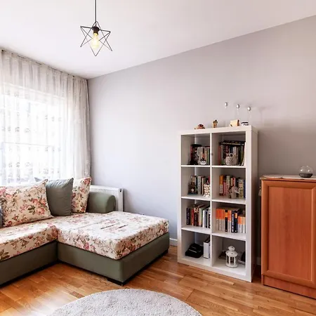 Sleek And Flat With Shared Pool In Sisli