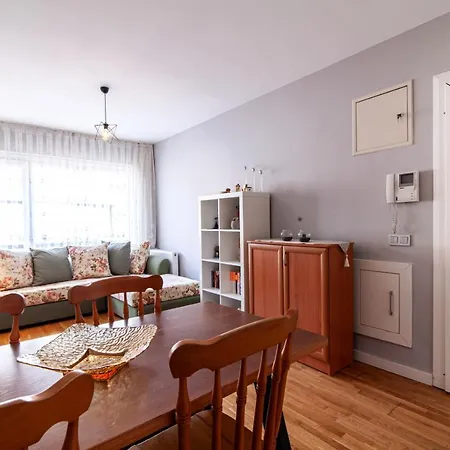 Sleek And Flat With Shared Pool In Sisli *